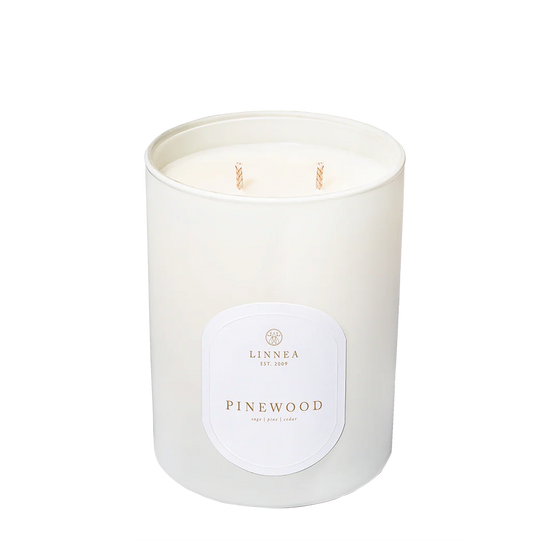 LINNEA Pinewood Candle