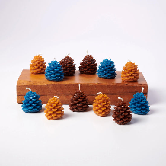 Wee Espresso Pine Cone Candle Set