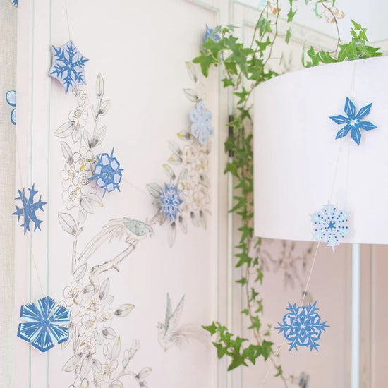 Snowflakes Garland