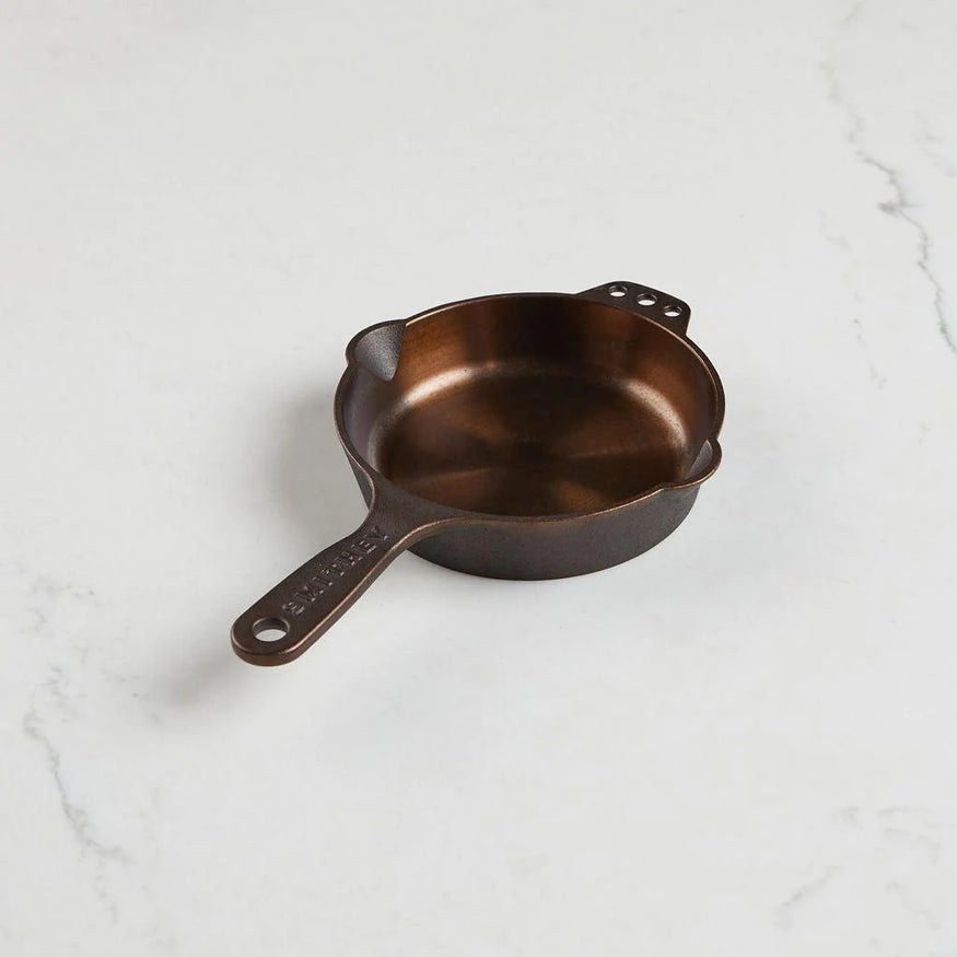 https://redbarnmercantile.com/cdn/shop/files/no-6-skillet-smithey3_875x875.webp?v=1687374534