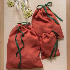 Red Christmas Linen Gift Bag Set